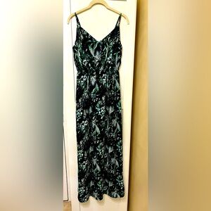 Dynamite Women’s Maxi Dress with Tropical Design